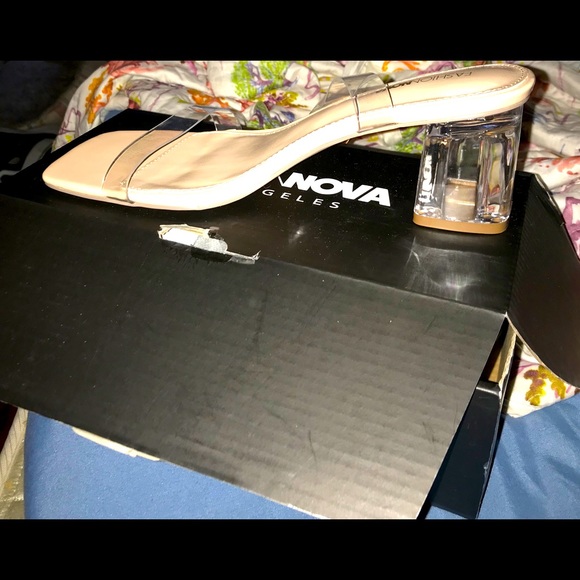 Tipping The Glass Mid Heels - Picture 2 of 3